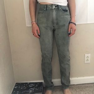 UO Burnt Green High-waisted Mom Jeans
